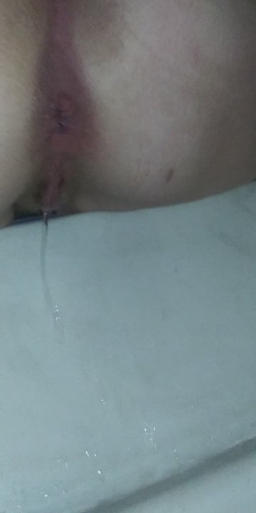 Wife pissing 2