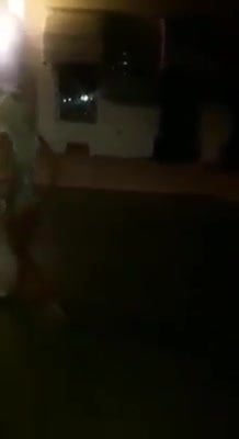 MILF Paulina Popovic pokazuje guzu na ulici