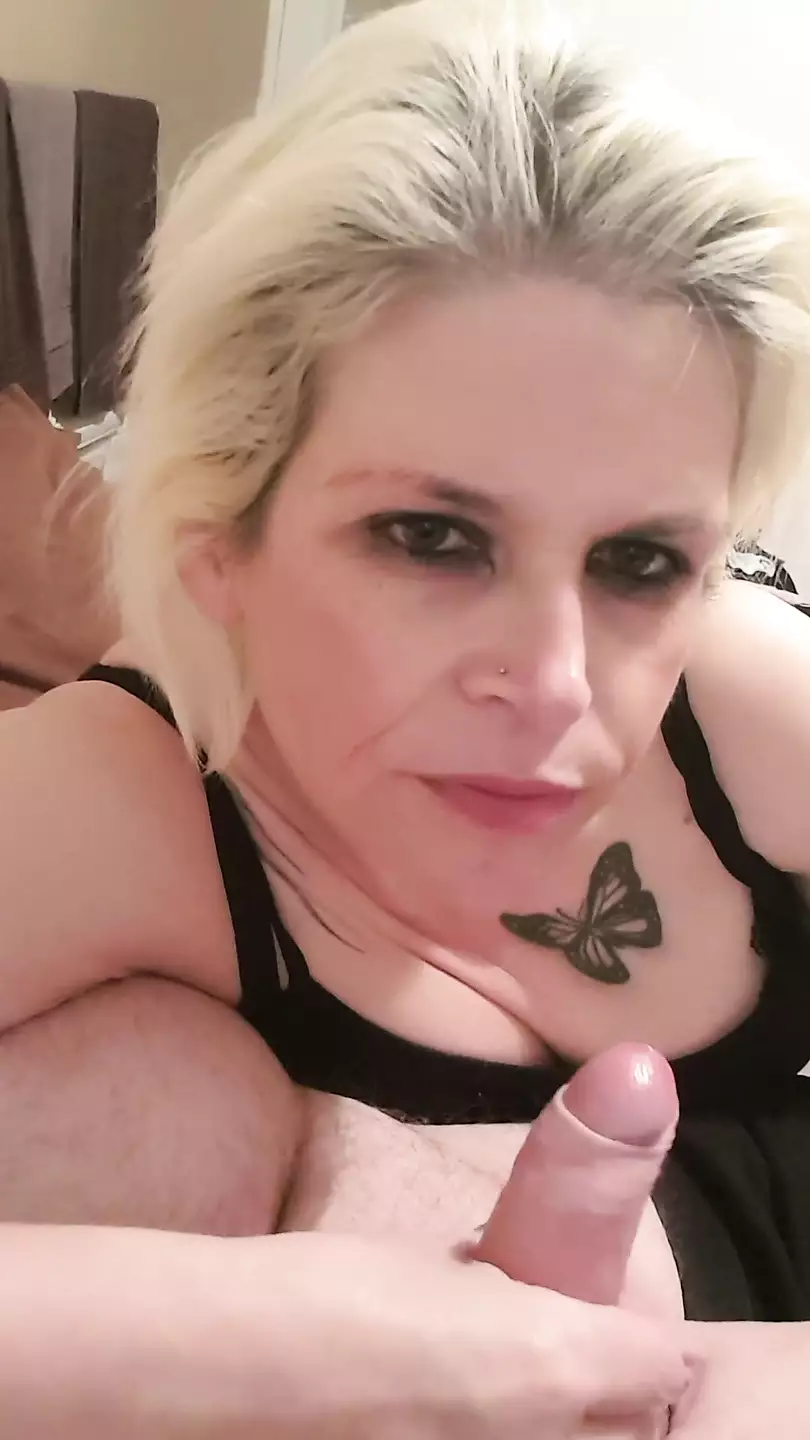 Sucking Cock In A Swingers Hotel - Teaser