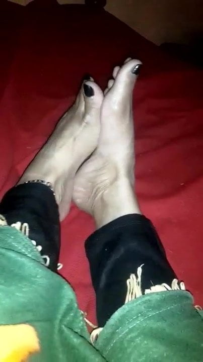 my aunt sends me video