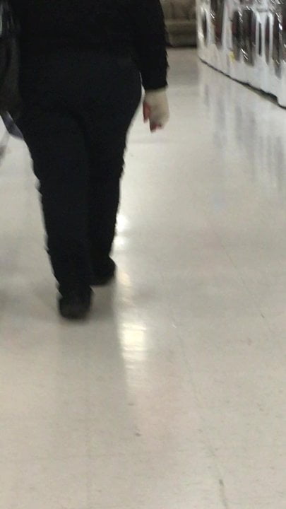 Big Booty Latina In Supermarket
