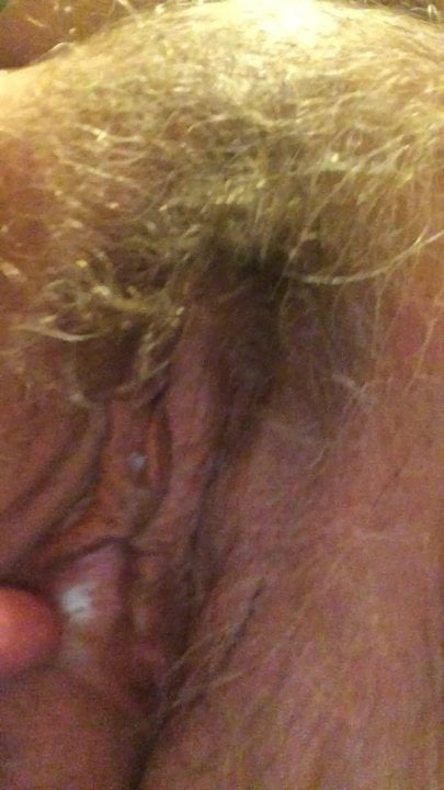 Mature Wife Cell Phone Masturbation
