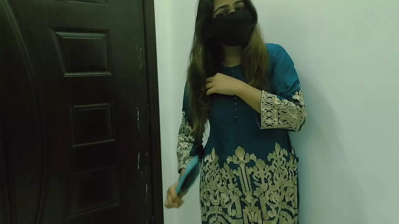 Desi Housewife First Time Anal Amazing Tight Hole