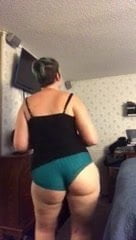 Big Booty Shaking in Panties