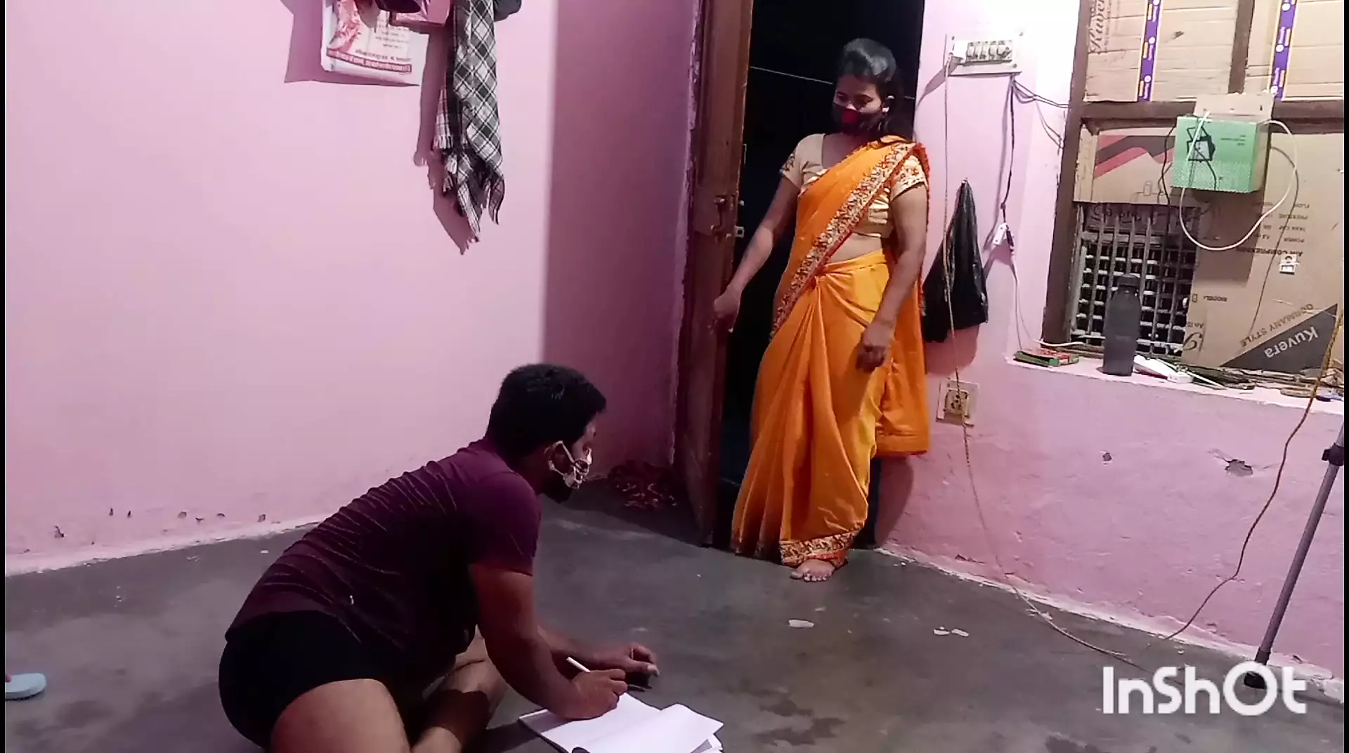 Sagi mummy ko malis karne ke bahane chudai ki