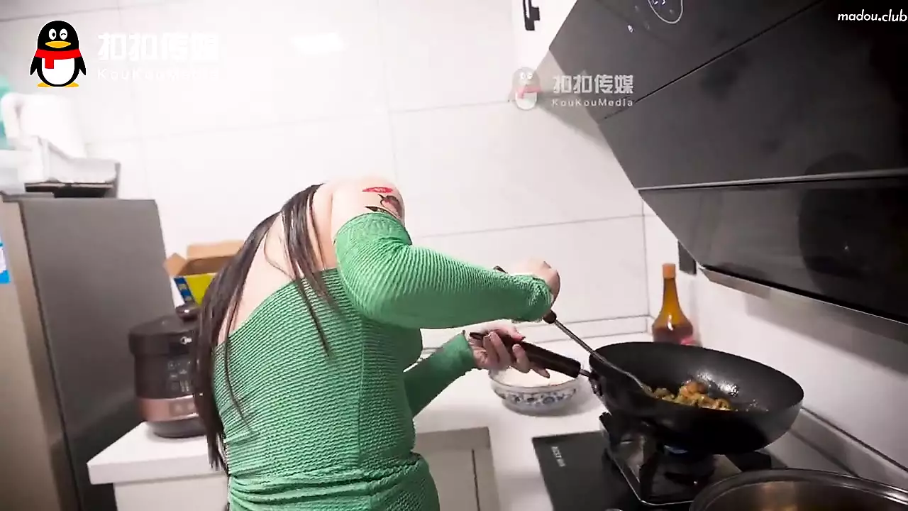 Crazy sex with big-breasted stepmother