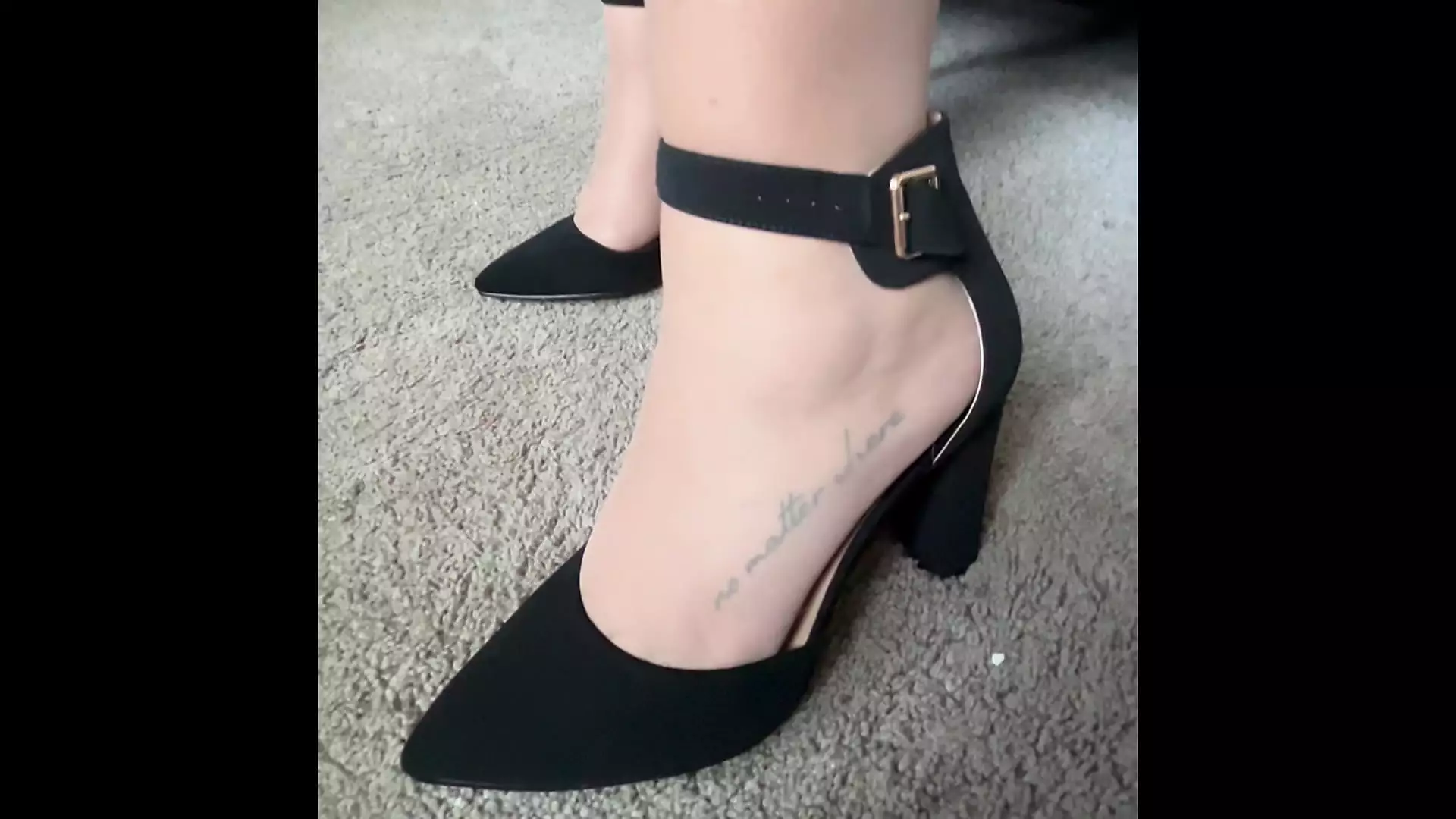 pantyhose footjob with cumshot after work
