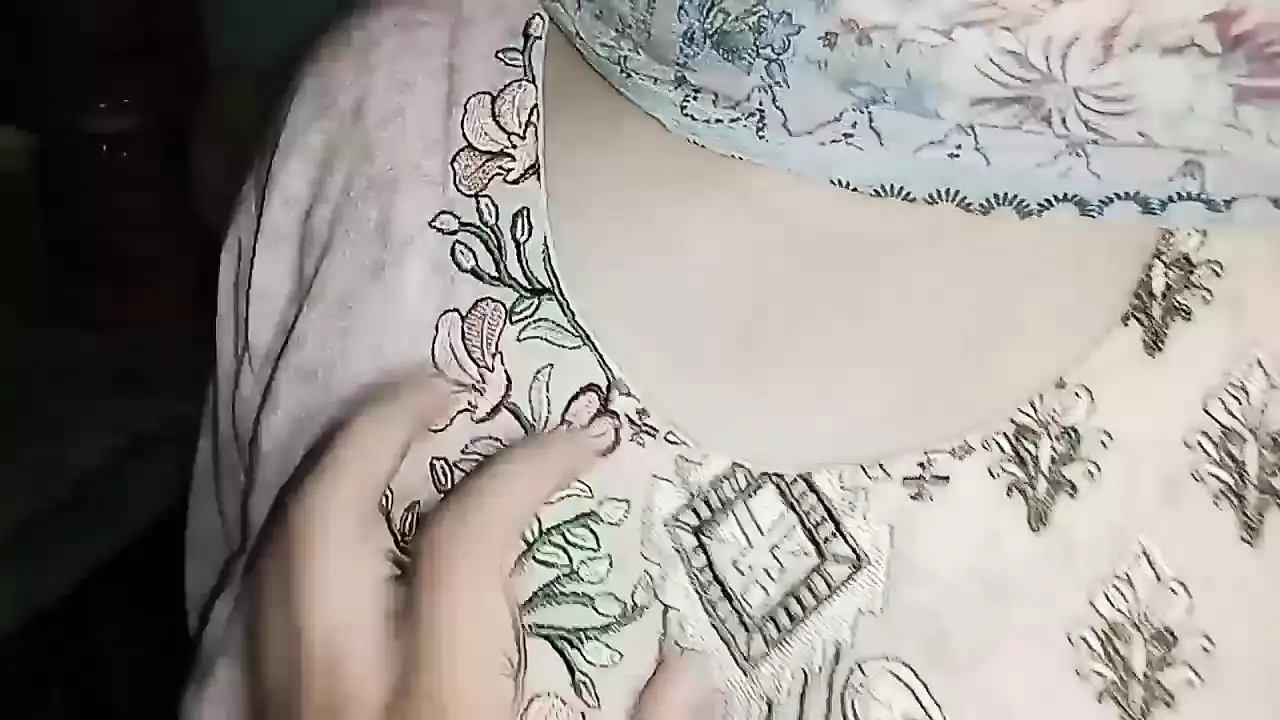 Rahul cheni Lanay ka bahanay neighbor Aunty sa milnay gaya, Neighbor boy fucked her Desi indian Aunty