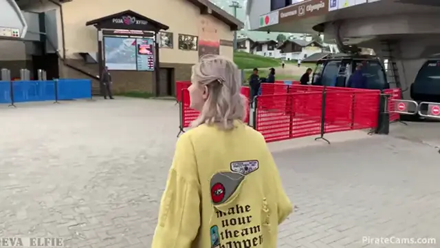 quick blowjob in public funitel
